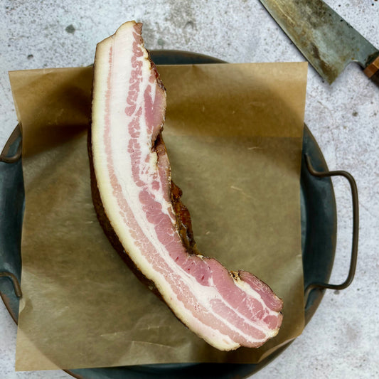 Alspånrökt Jägerfläsk i bit (varmrökt artisan bacon)